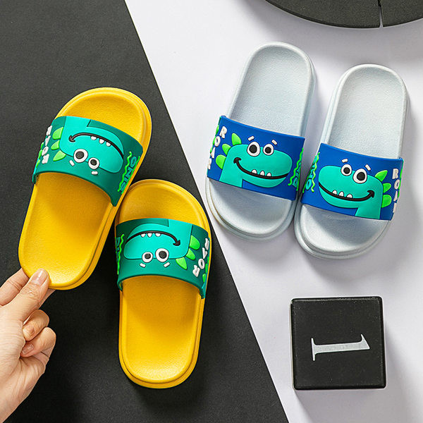 Детски чехли за момчета-с 3D апликация и равна подметка