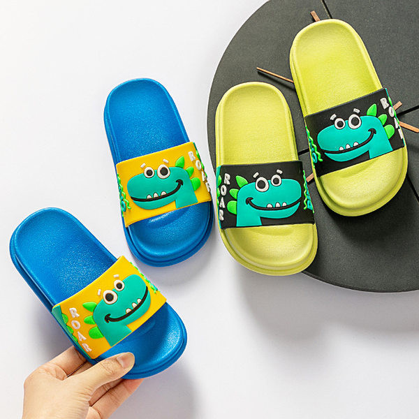 Детски чехли за момчета-с 3D апликация и равна подметка