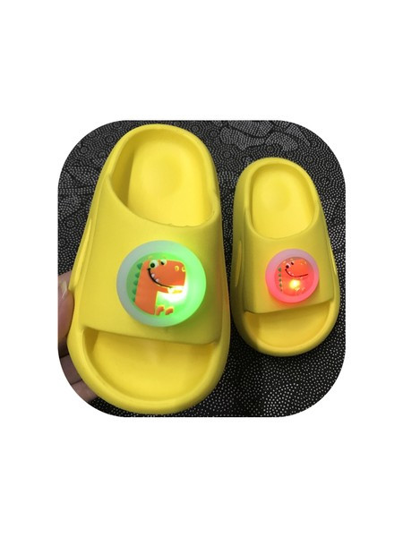 Детски ежедневни чехли с апликация в три цвята