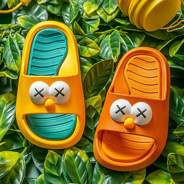 Нов модел детски чехли с 3D елементи за момчета и момичета