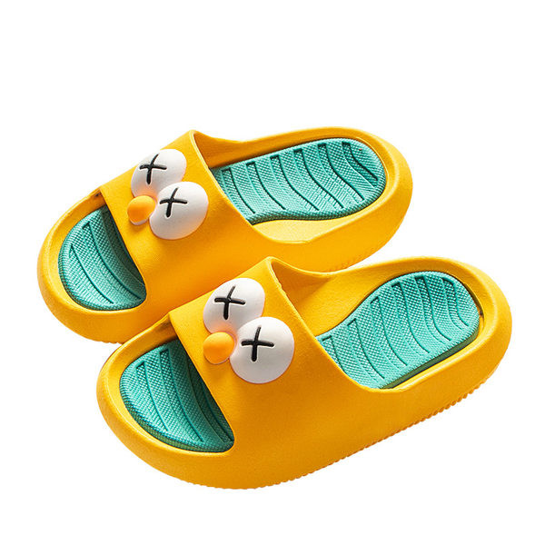 Нов модел детски чехли с 3D елементи за момчета и момичета