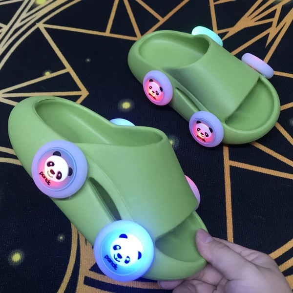 Гумени детски чехли с равна подметка в три цвята