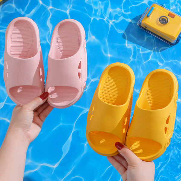 Детски едноцветни чехли с равна подметка 