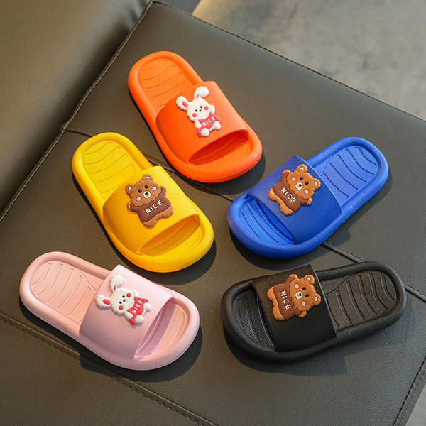 Детски гумени чехли с 3D мече