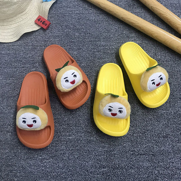 Детски ежедневни гумени чехли с 3D елемент в четири цвята