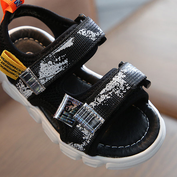 Детски сандали за момчета и момичета с лепенки