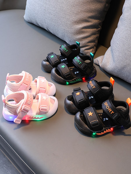 Детски сандали с равна подметка подходящи за момичета и момчета - светещи