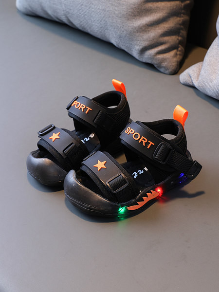 Детски сандали с равна подметка подходящи за момичета и момчета - светещи