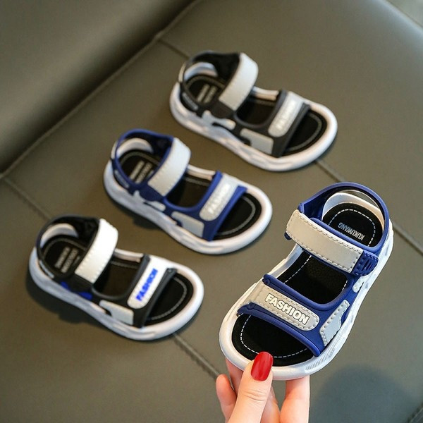 Детски сандали с надпис и равна подметка в три цвята