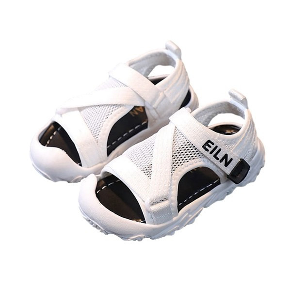 Детски сандали с надпис и мрежа в бял и черен цвят 