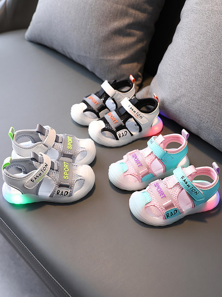 Детски сандали от еко кожа и текстил - светеща подметка