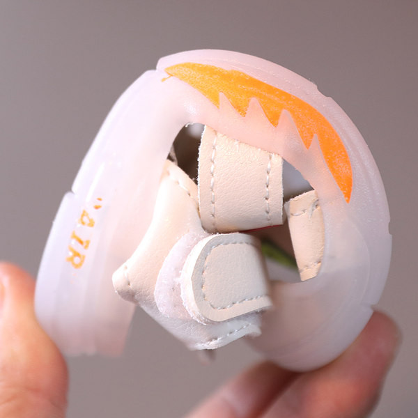 Kožne dječje sandale sa grbovima i naljepnicama