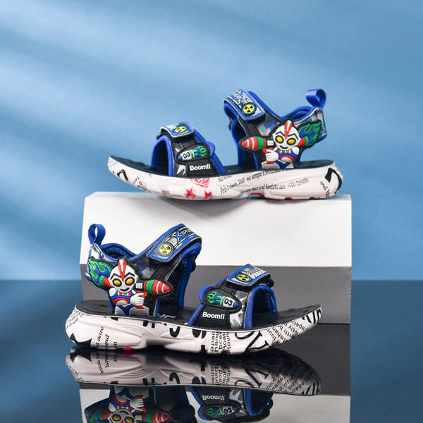 Dječje sandale s aplikacijama u boji i natpisima