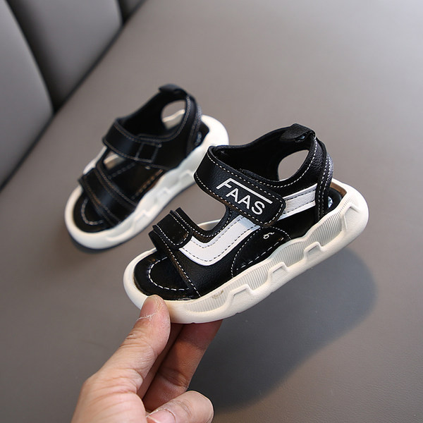 Lameda talla ja plaastritega vabaaja laste sandaalid