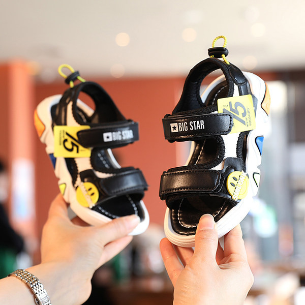 Детски ежедневни сандали с лепенки и апликация в три цвята