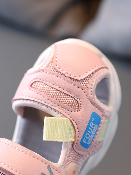 Нов модел летни сандали от еко кожа за момчета и момичета