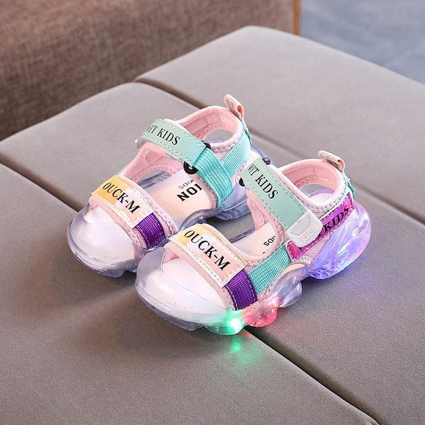 Светещи сандали с лепенки за момчета и момичета