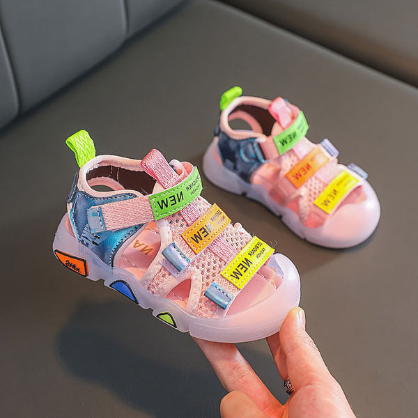 Ежедневни детски сандали с мрежи и емблеми за момчета или момичета