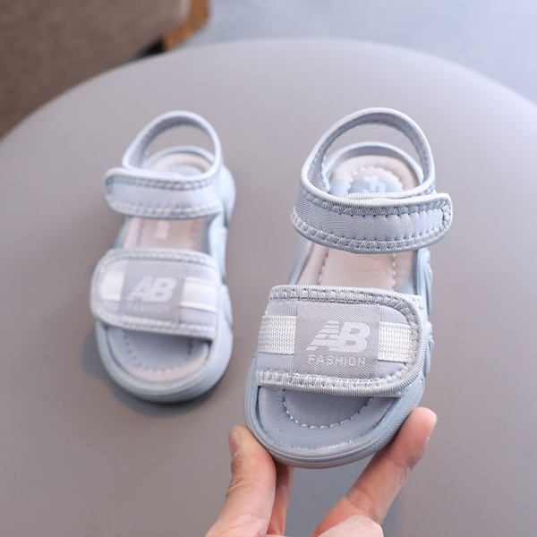 Нов модел детски сандали с велкро закопчаване подходящи за момчета или момичета