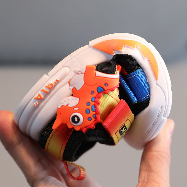 Suvised vabaaja kleebistega laste sandaalid poistele