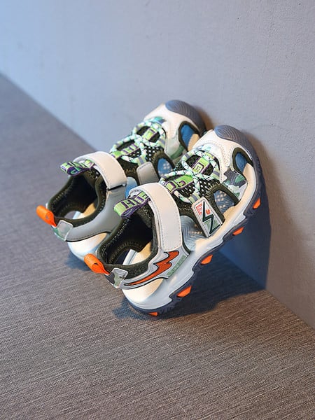 Új sportszandál modell fiúknak