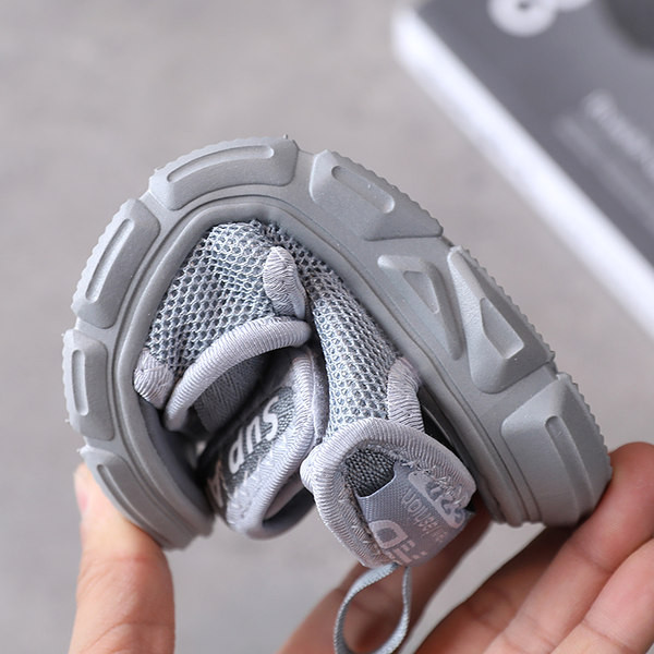 Детски ежедневни сандали с надписи в три цвята