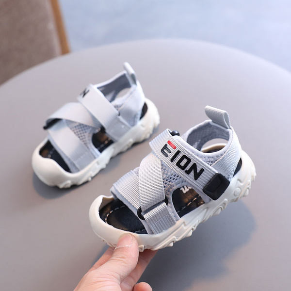 Спортно-ежедневни детски сандали с велкро закопчаване подходящи за момичета или момчета