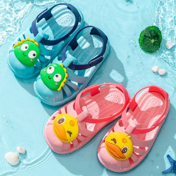 Alkalmi szandál 3D elemekkel fiúknak és lányoknak