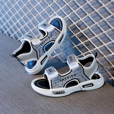 Παιδικά σανδάλια για αγόρια με velcro