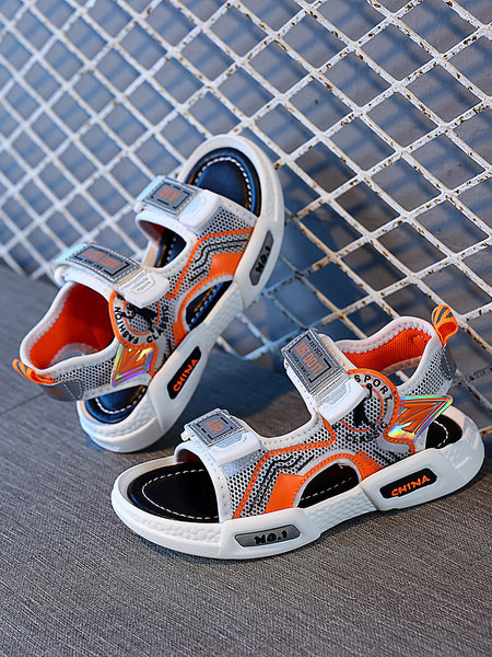 Nyári fiú szandál új modellje hálós anyagból