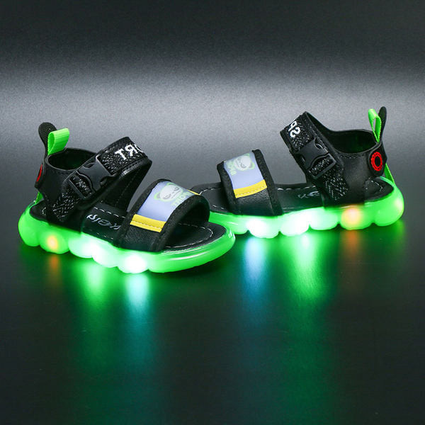Ежедневни детски сандали за момчета със светещи подметки