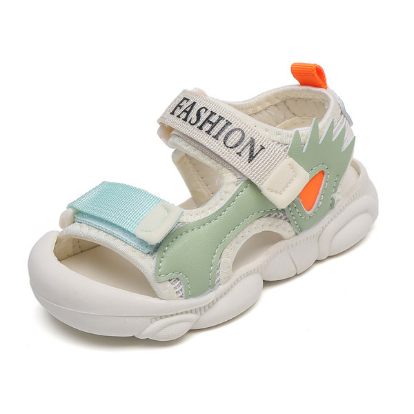 Bērnu sandales zēniem ar plakanām zolēm un ielāpiem