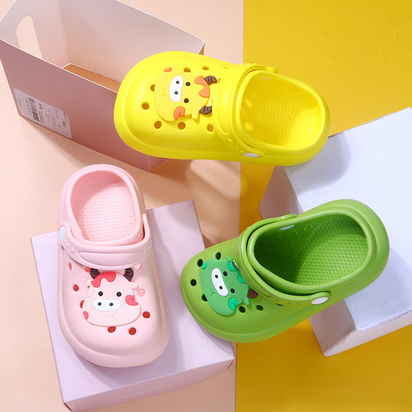 Bērnu neslīdošās sandales ar 3D elementu zēniem un meitenēm