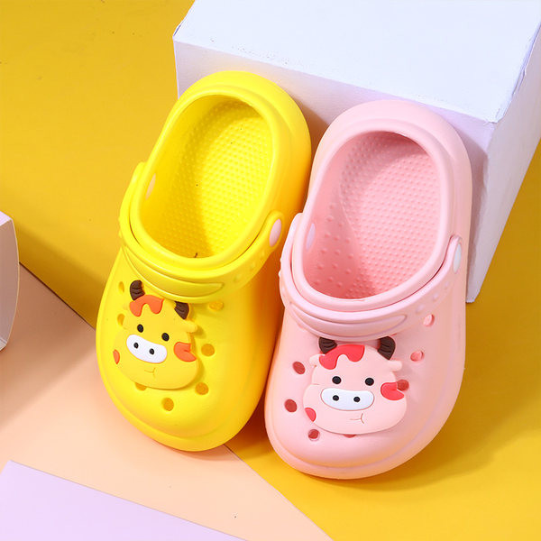 Bērnu neslīdošās sandales ar 3D elementu zēniem un meitenēm