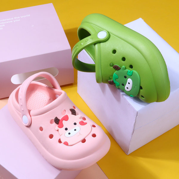 Bērnu neslīdošās sandales ar 3D elementu zēniem un meitenēm