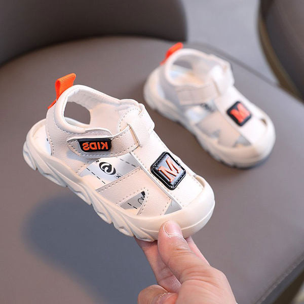 Gyermek bőr szandál új modellje - tépőzárral