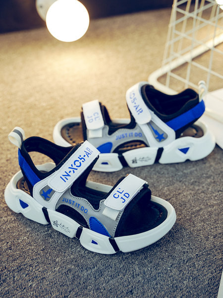 Nyári gyerekszandál textilszandállal