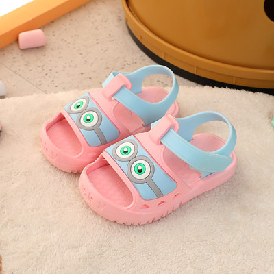 Gyermek szandál rátéttel és matricával fiúknak és lányoknak