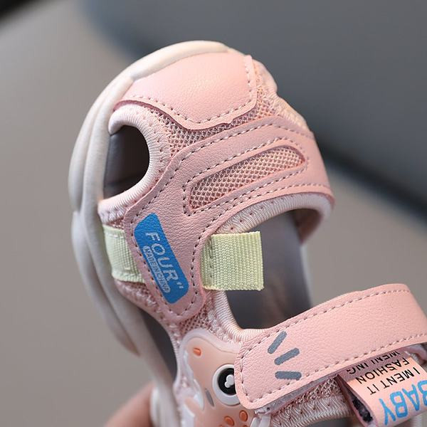 Gyerekszandál lányoknak és fiúknak - matricákkal