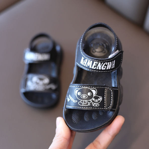 Gyermek műbőr szandál rátéttel fiúknak