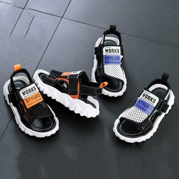 Gyerek necces szandál fiúknak felirattal