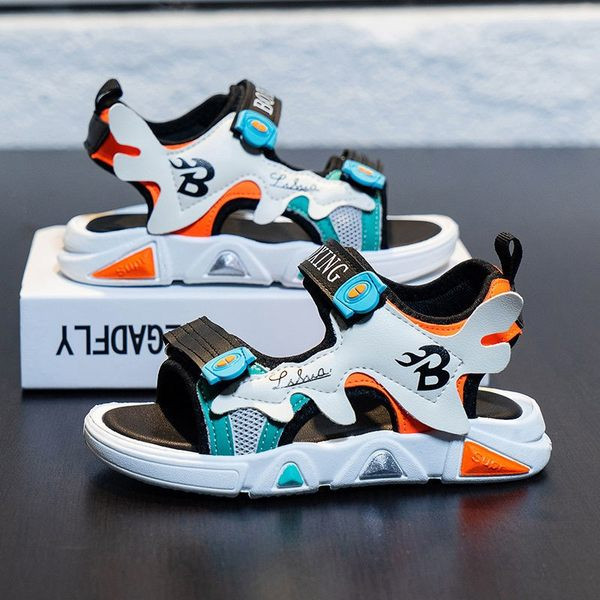 Matricás gyerekszandál fiúknak