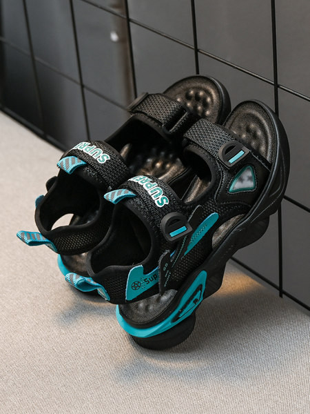 Hálós anyagból készült gyerekszandál