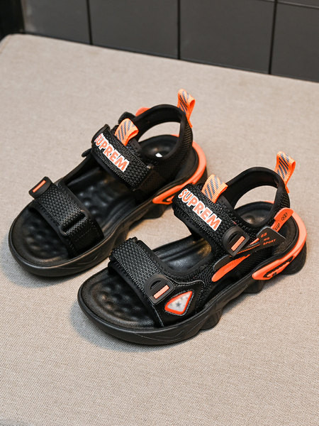 Hálós anyagból készült gyerekszandál