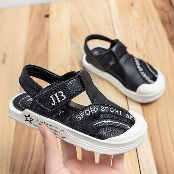 Öko bőrből készült gyerekszandál folttal