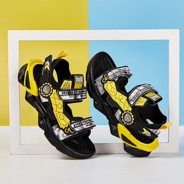 Új modell gyerekszandál fiúknak durva talppal és tépőzáras rögzítéssel