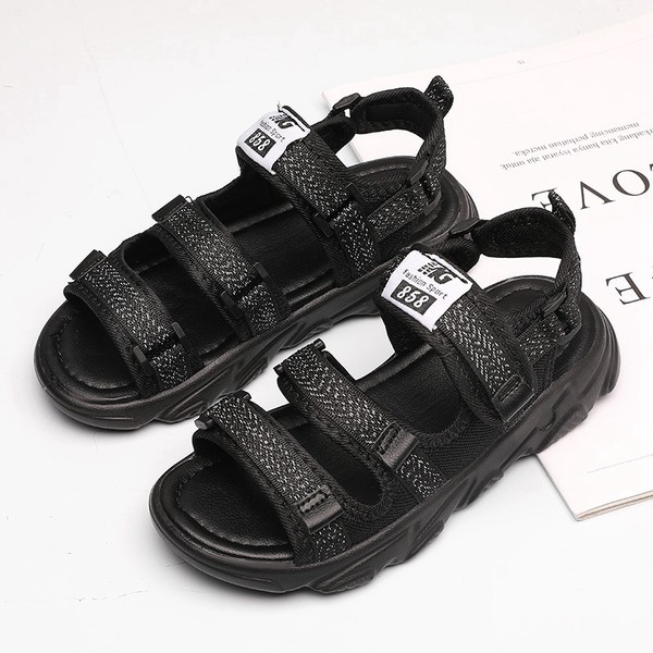 Alkalmi szandál tépőzáras foltokkal fiúknak fekete és szürke színben