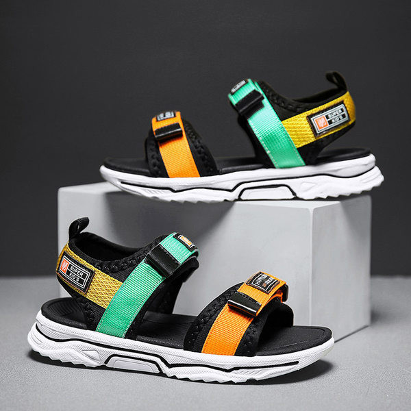 Új modell gyerekszandál színes pántokkal - alkalmas fiúknak és lányoknak