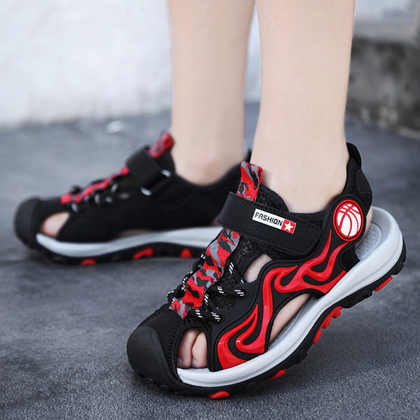 Gyermekszandál matricákkal és nyakkendőkkel két színben