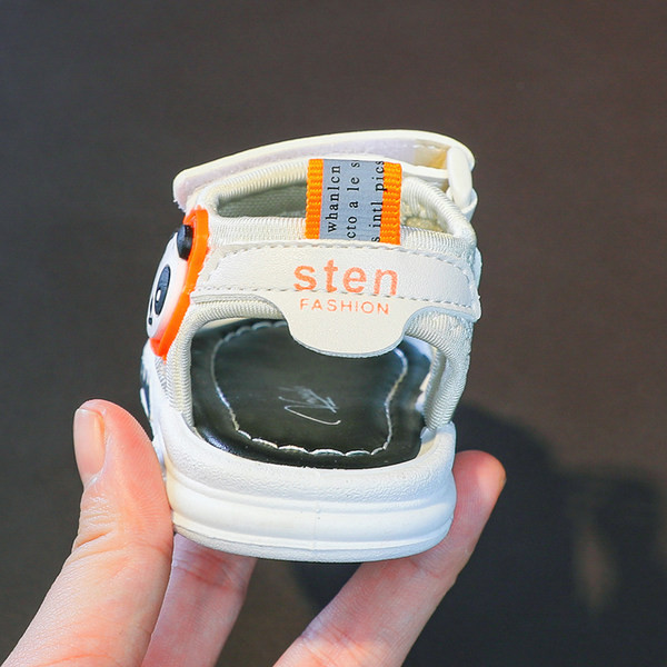 Gyermek bőr szandál rátéttel fiúknak